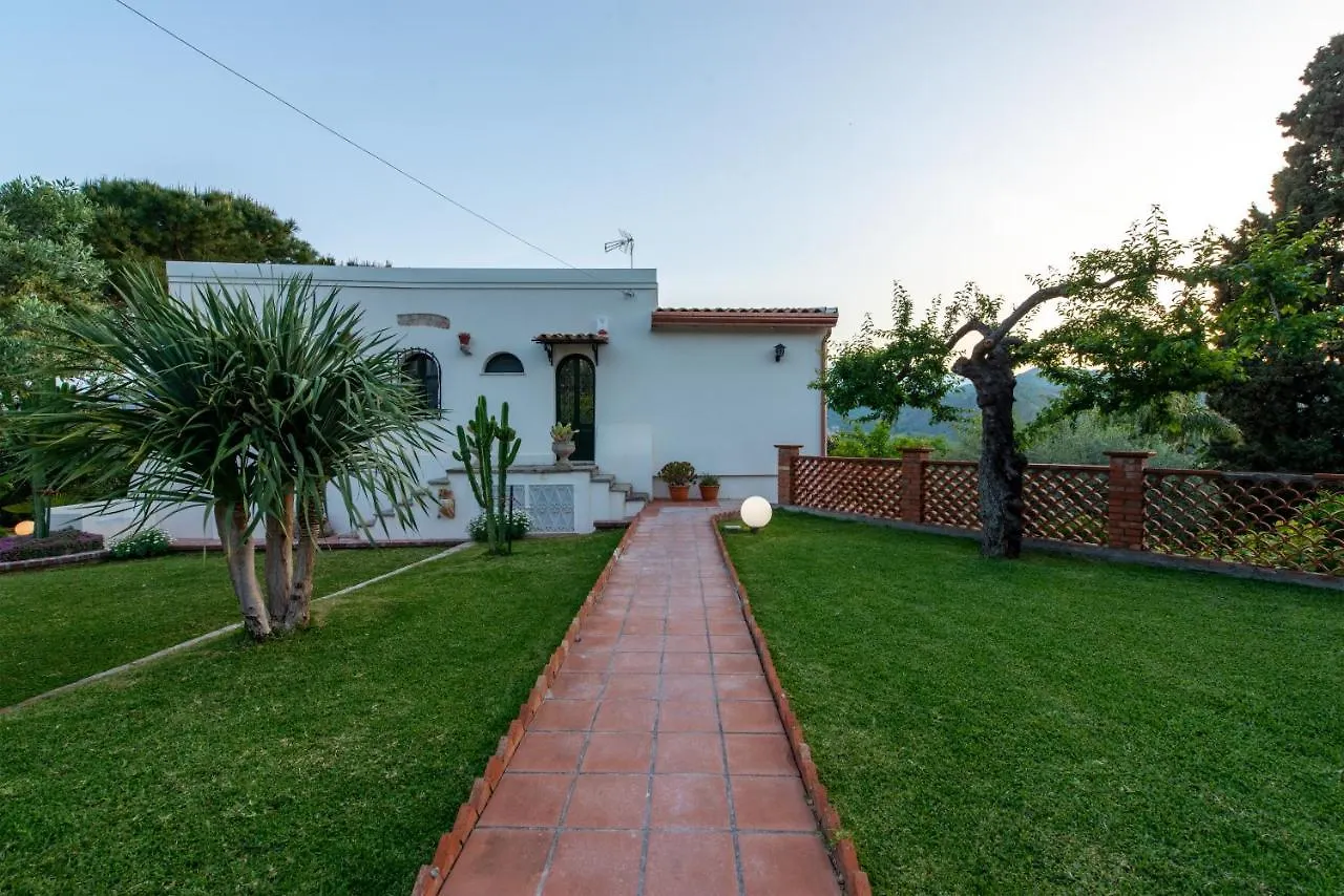 Villa With Pool & Jacuzzi Taormina