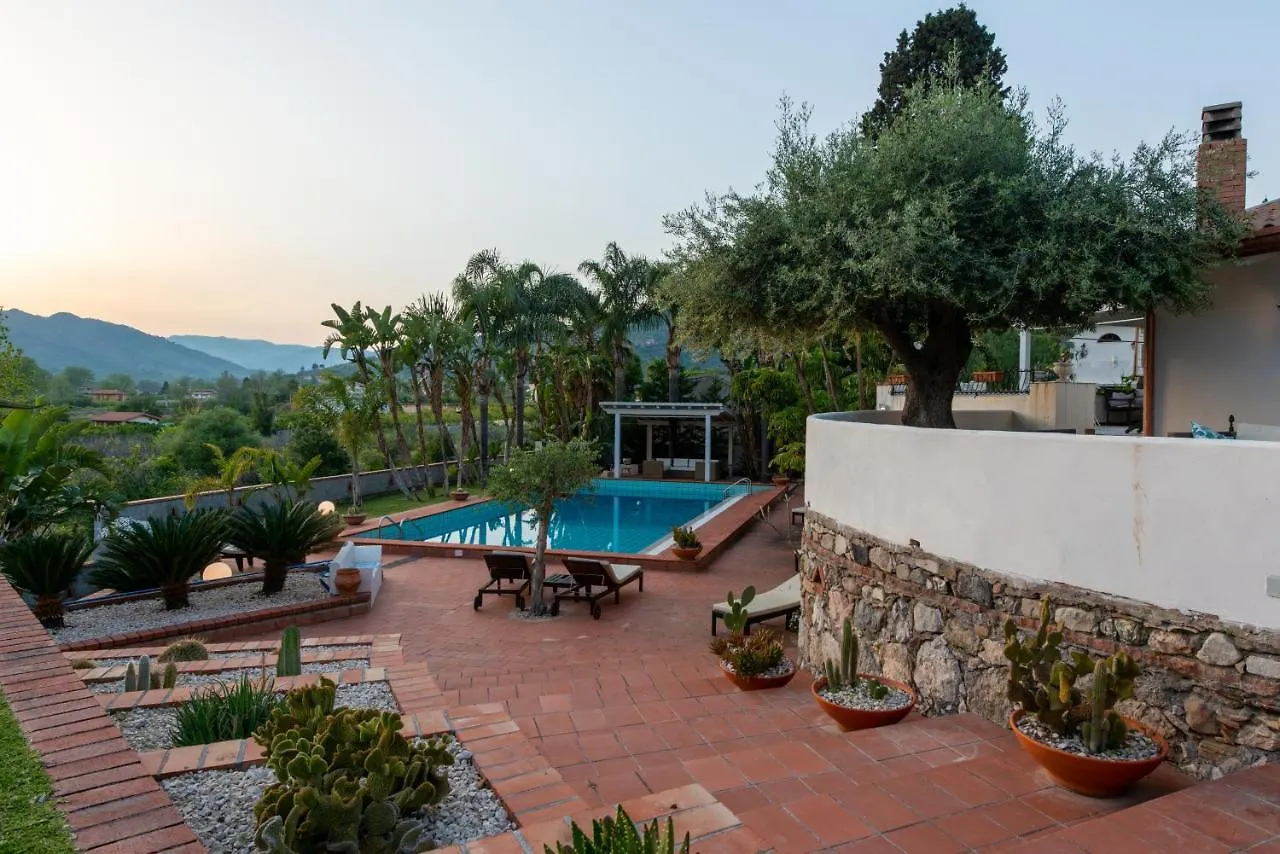 Villa With Pool & Jacuzzi Taormina