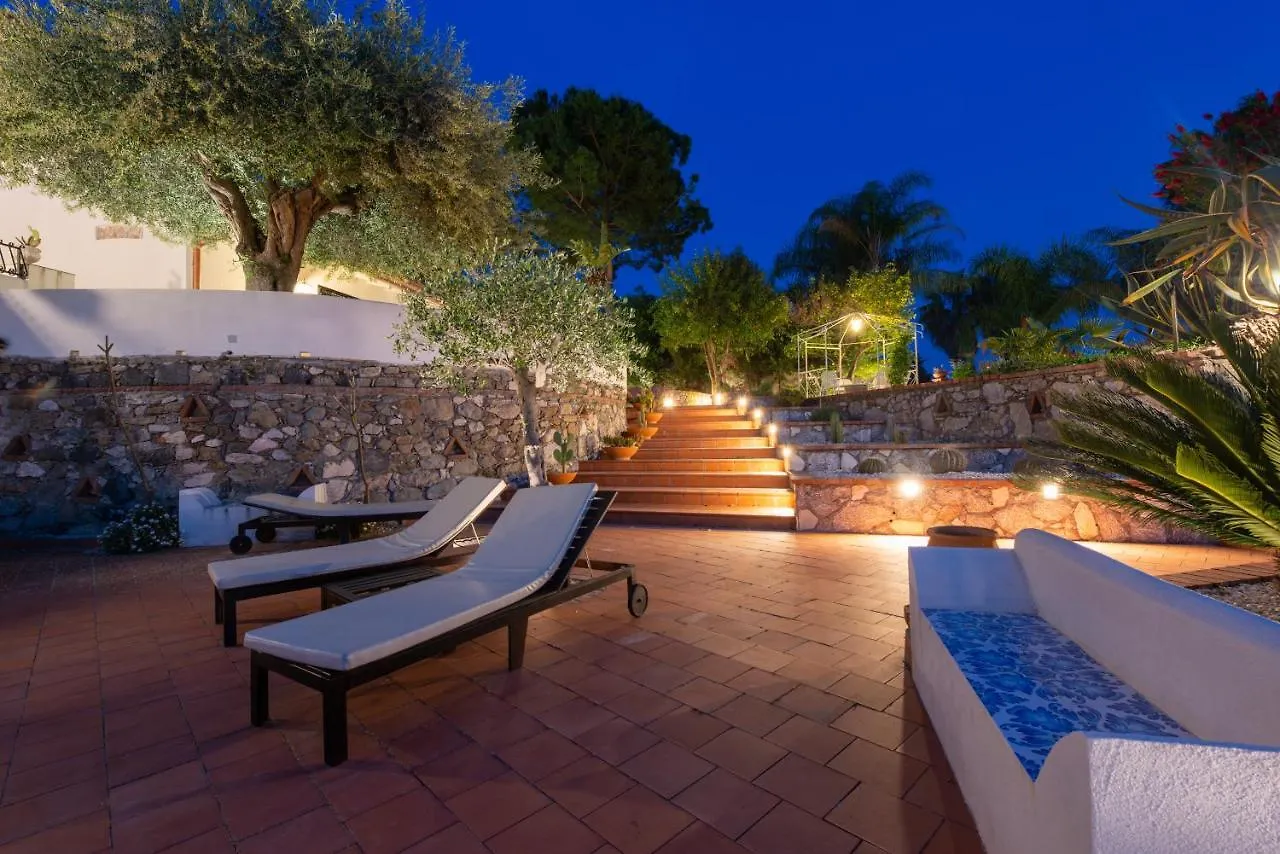 Villa With Pool & Jacuzzi Taormina