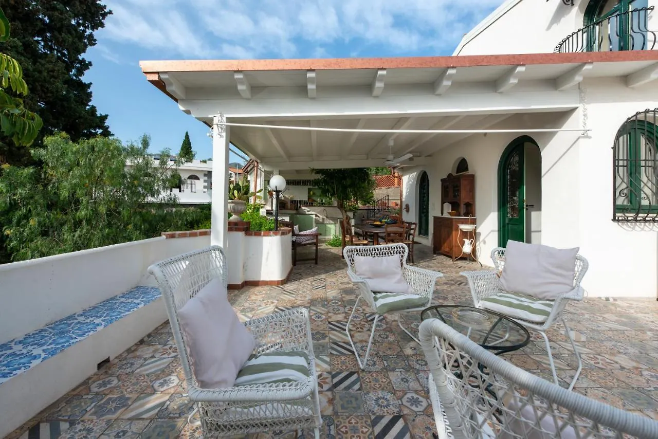 Villa With Pool & Jacuzzi Taormina