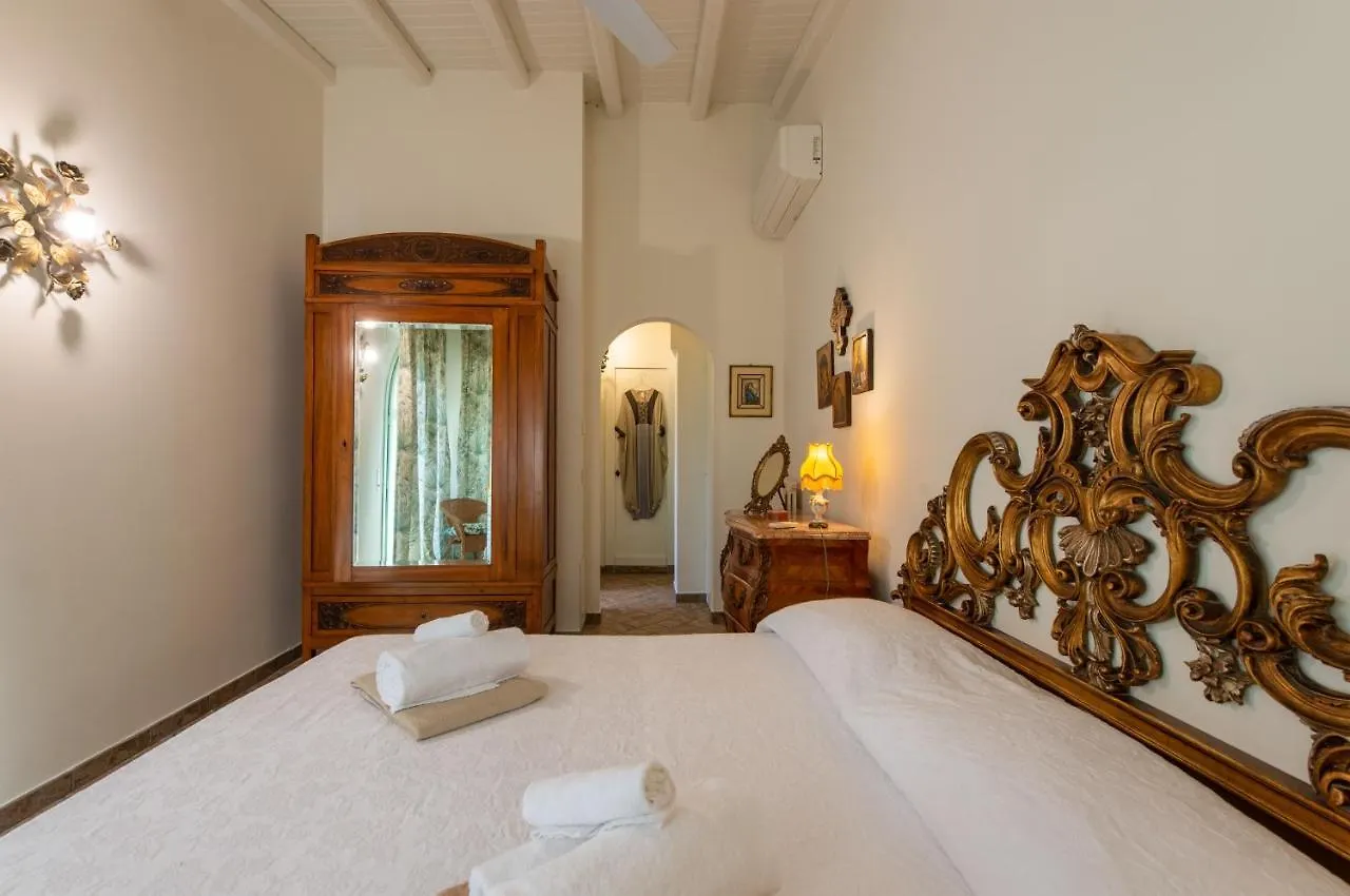 Villa With Pool & Jacuzzi Taormina Italy
