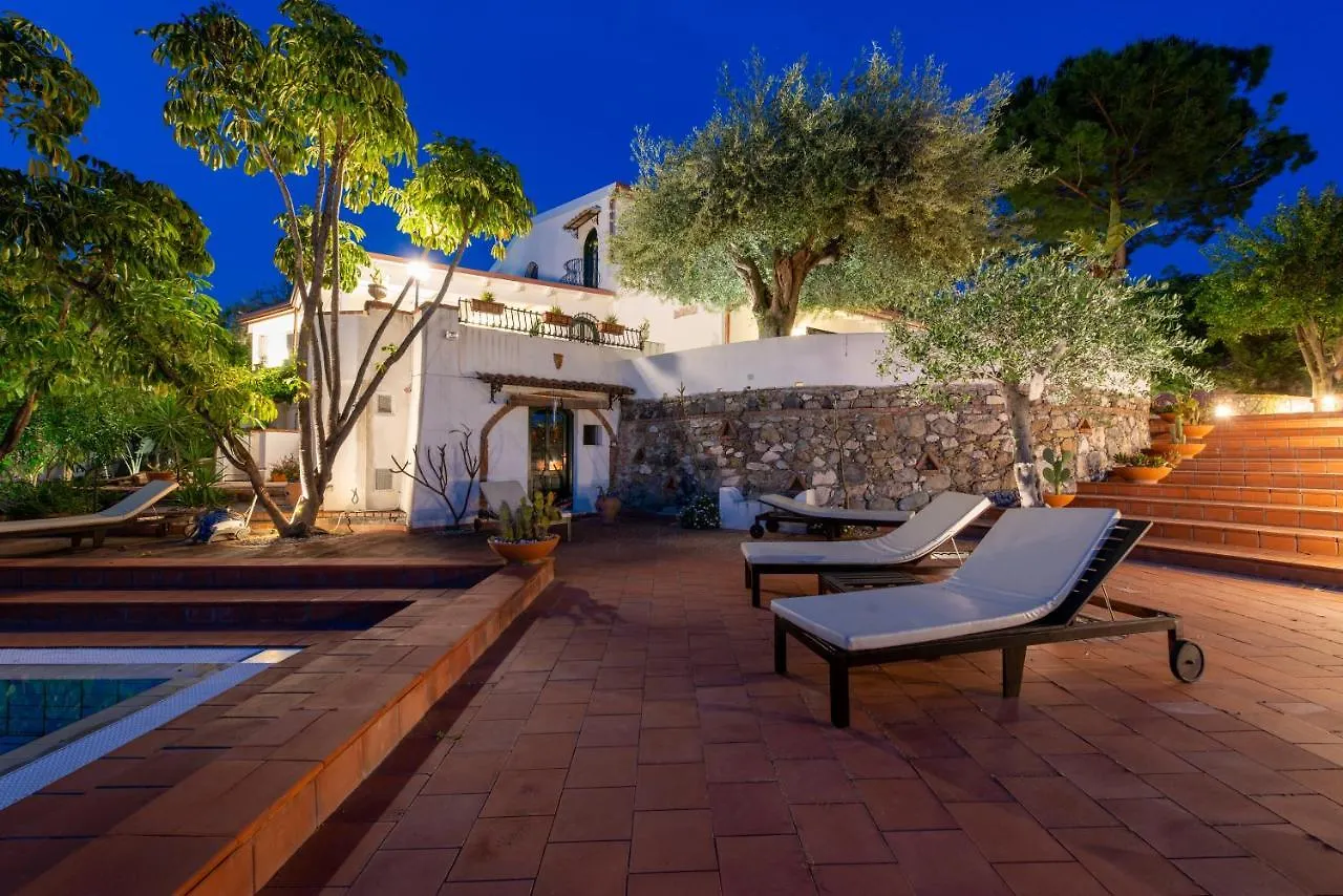 Villa With Pool & Jacuzzi Taormina
