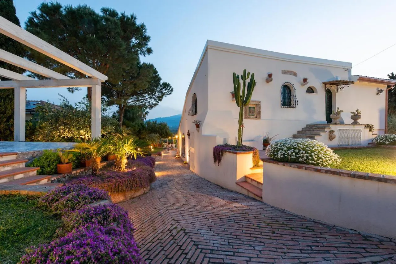 Villa With Pool & Jacuzzi Taormina