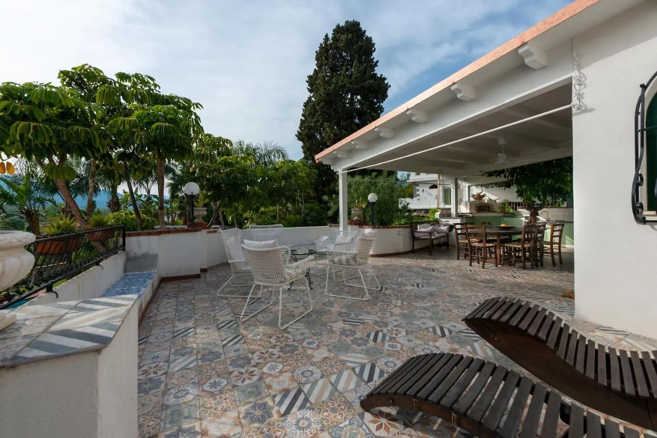 Villa With Pool & Jacuzzi Taormina