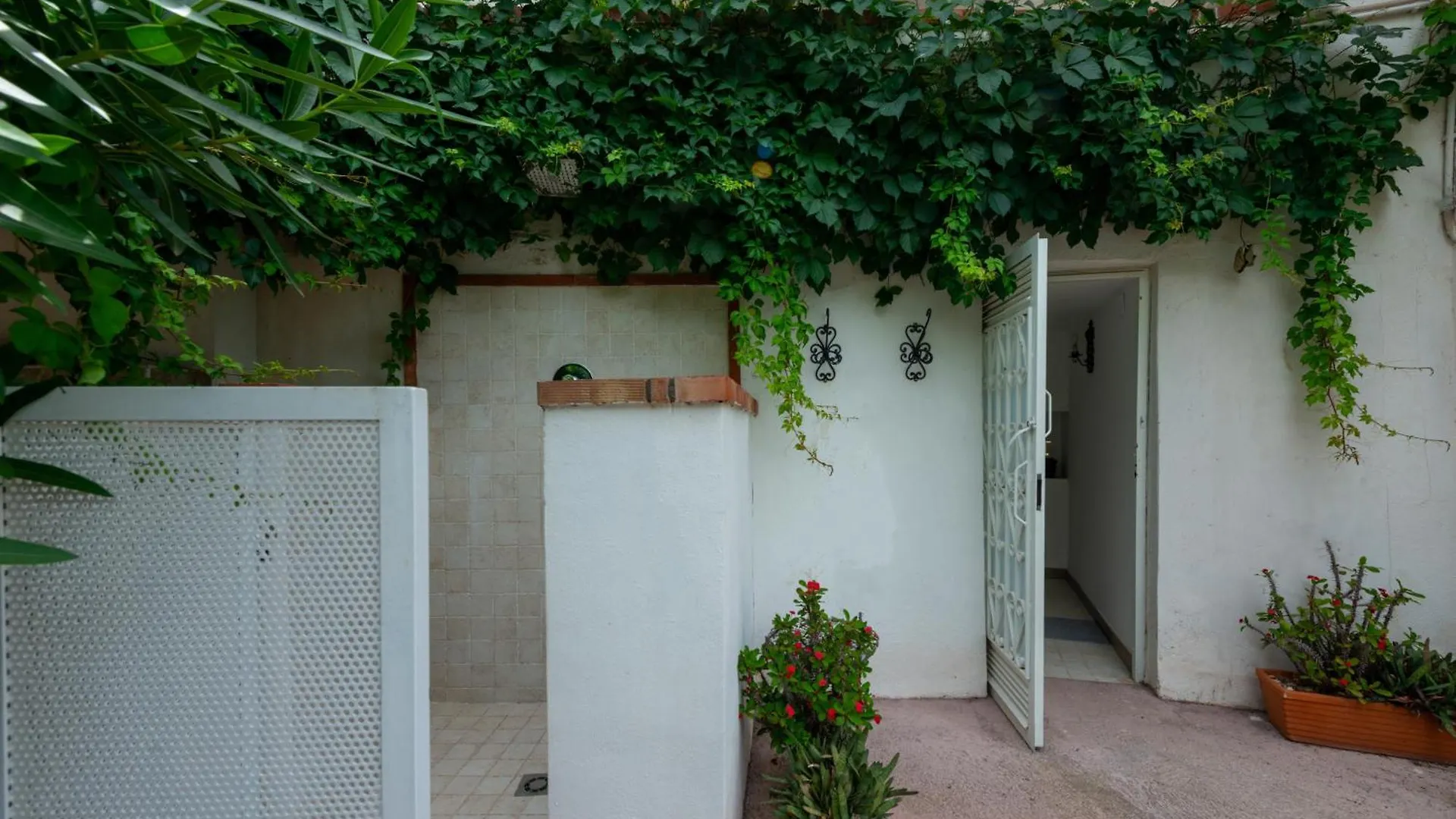 Villa With Pool & Jacuzzi Taormina Italy