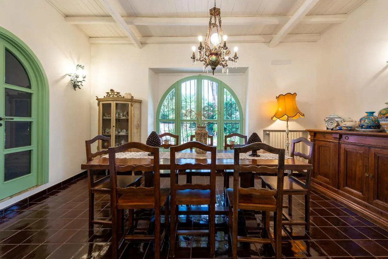 Villa With Pool & Jacuzzi 0*, Taormina