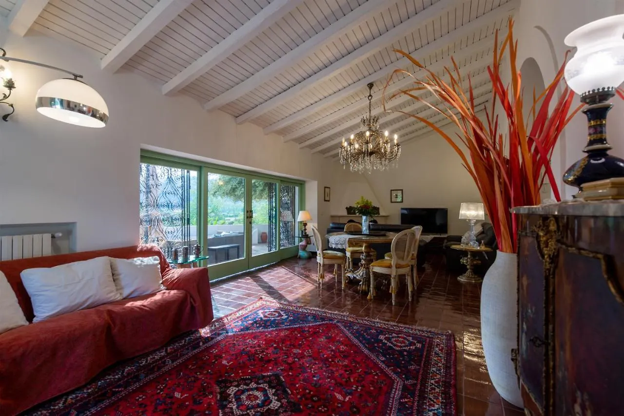 Villa With Pool & Jacuzzi 0*, Taormina Italien